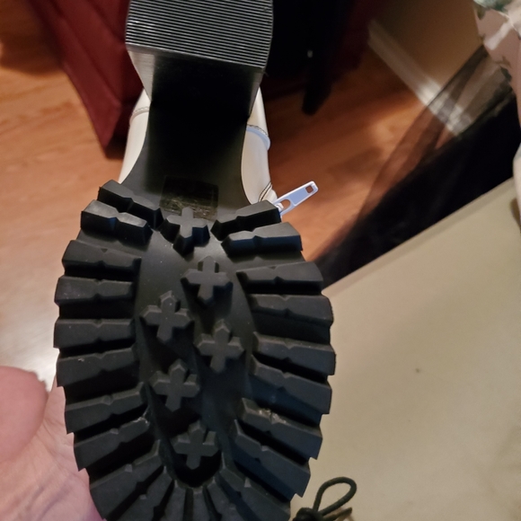 Combat boots...B2 from Browns - Picture 5 of 10